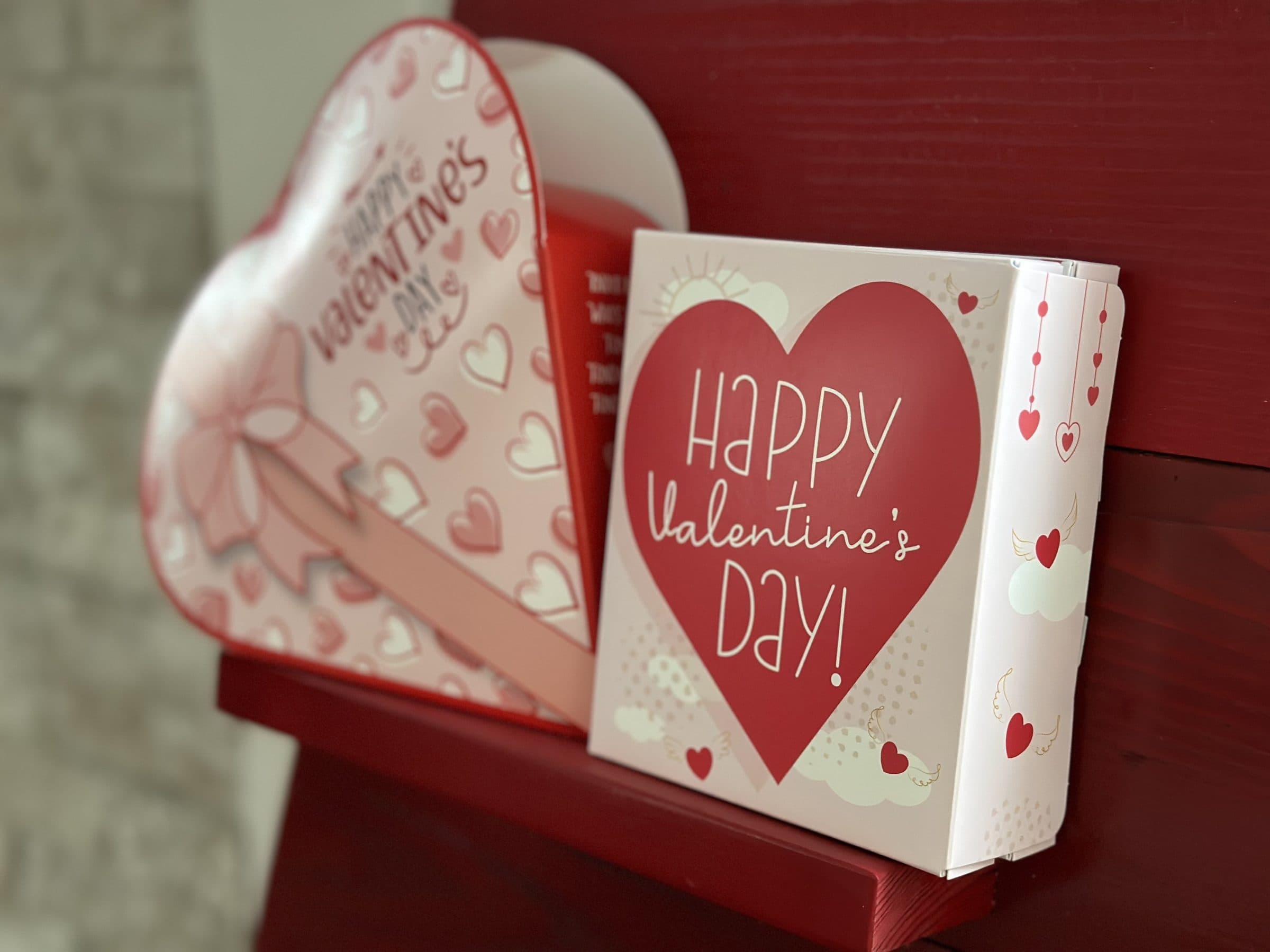 Happy Valentine's Day heart cookie box